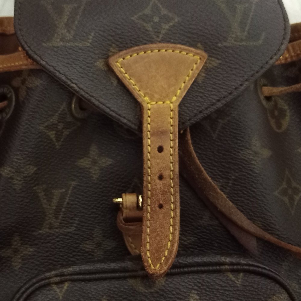 SOLD SOLD EUC LV Vintage Montsouris MM Backpack (w/ Dust Cover & Box) - Picture 13 of 16